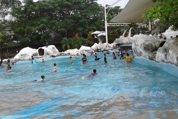 wisata taruma leisure waterpark karawang